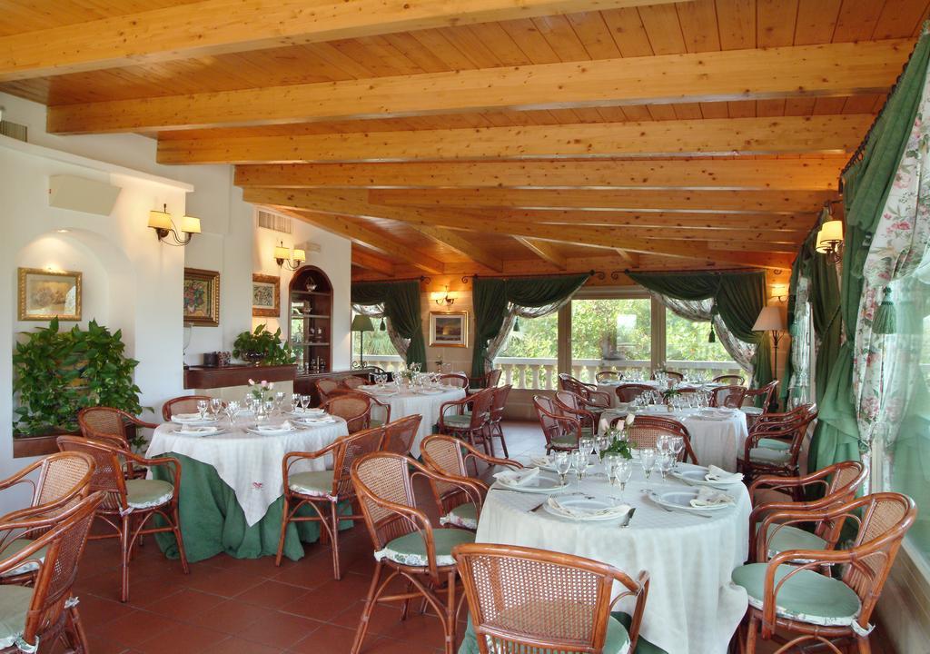 Hotel Club Il Baricentro กาเซมัสซิมา ภายนอก รูปภาพ